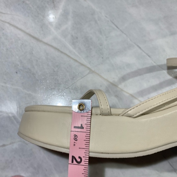 NWT Zara cream strappy 2 1/4 platform sandal size 39 - Picture 6 of 9